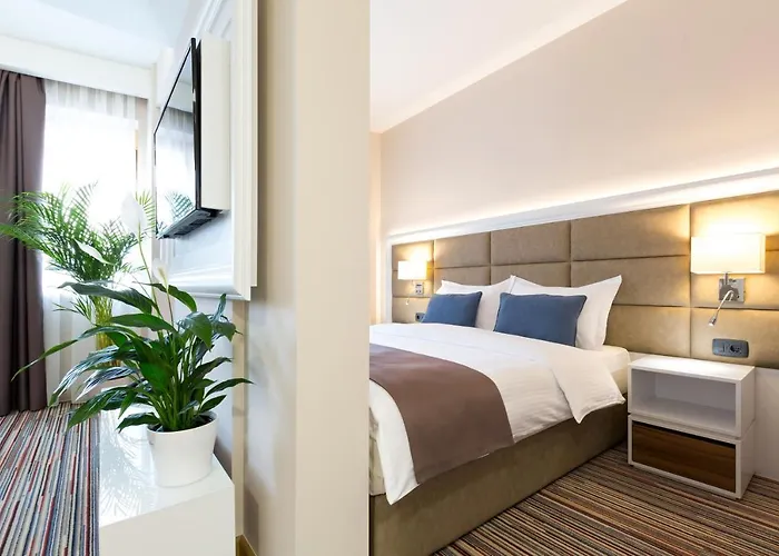 Hotel Tesla - Smart Stay Garni